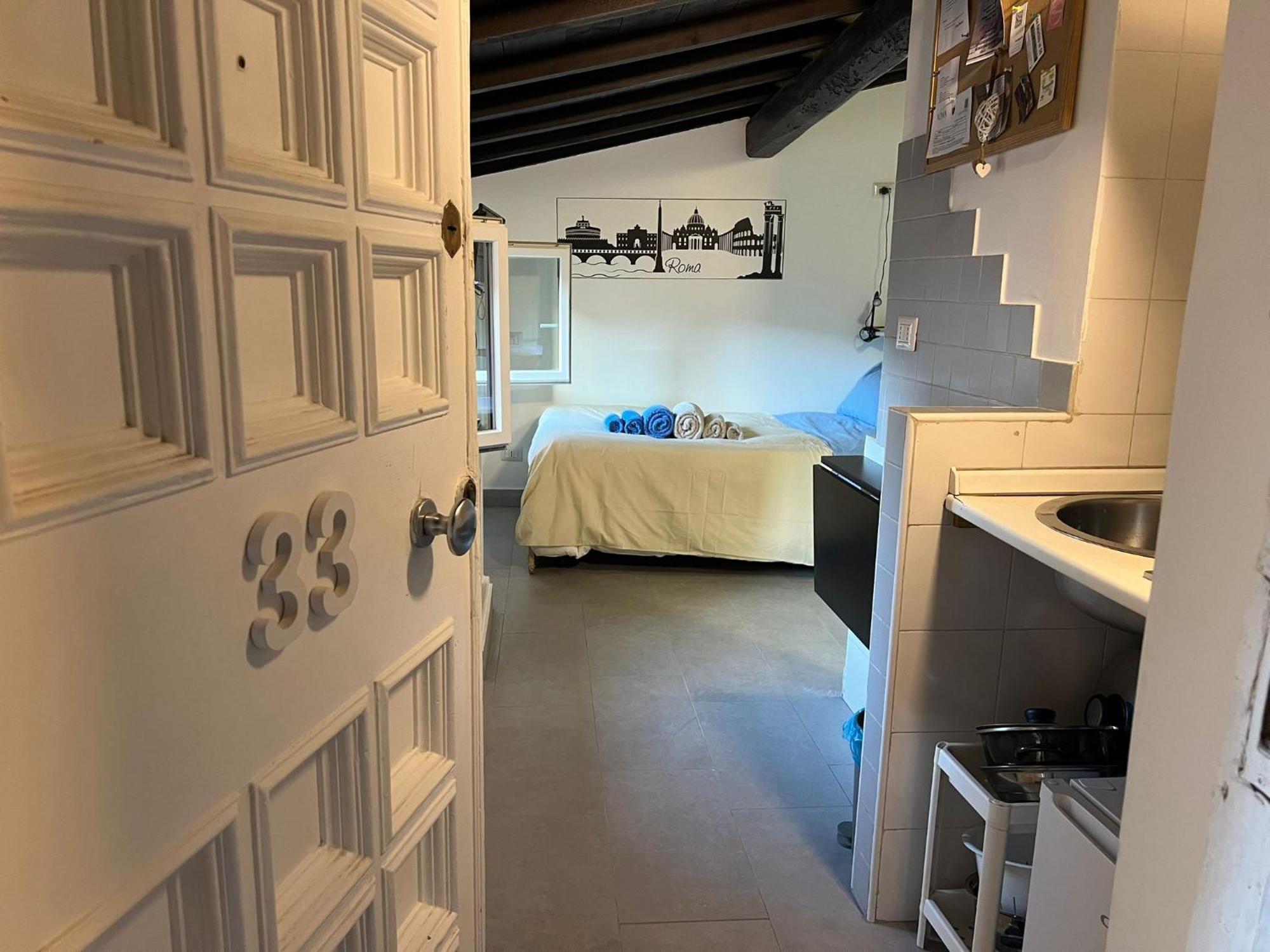 Monolocale Trastevere Locato Per Finalita Turistiche Apartment Rom